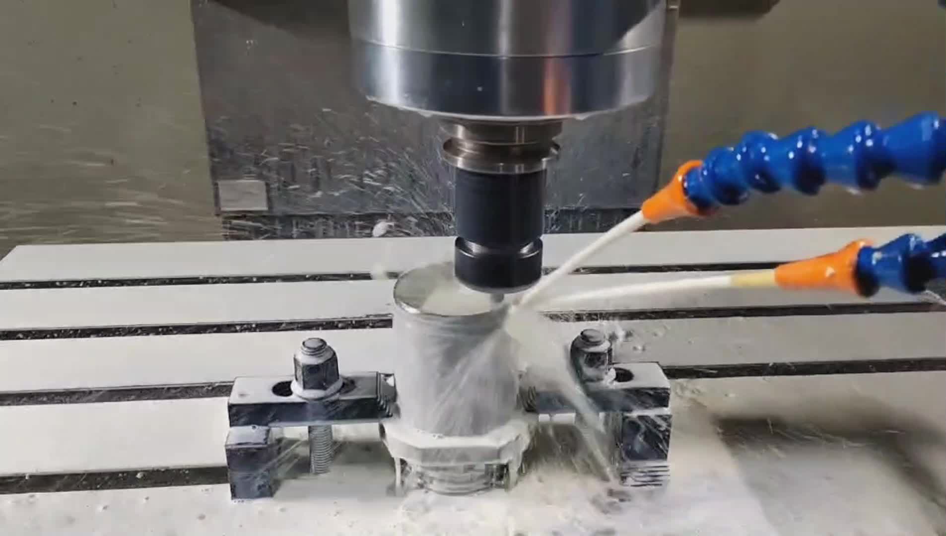 Način, kako CNC natančna obdelava izboljša natančnost