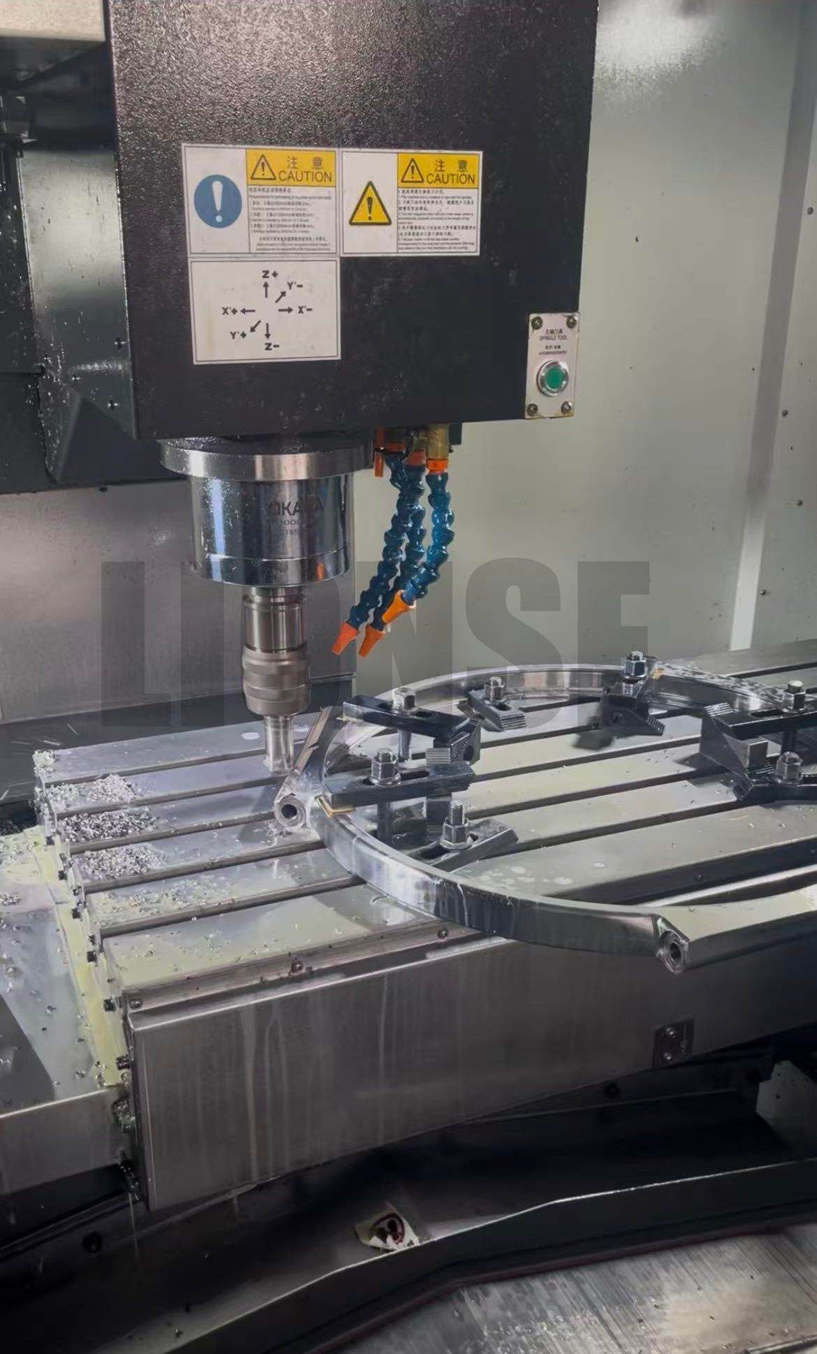 Zrahljani stari obročki? Ali lahko pozicioniranje sinhronizacije z več utori + ušesa po meri to rešijo?